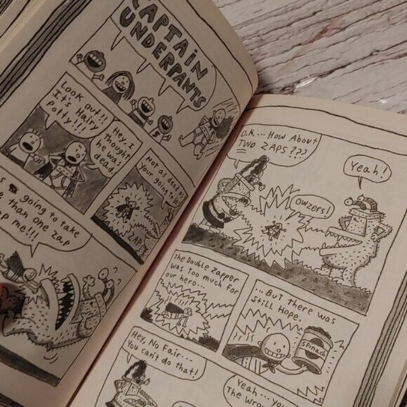 The all New Captain Underpants Extra Crunchy book of fun by DAV Pilkey - Picture 4 of 5